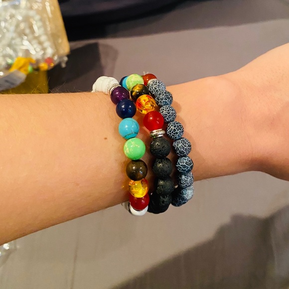 ✨3 for $25 essential oil 7 stone chakra bracelet.! - Picture 3 of 5